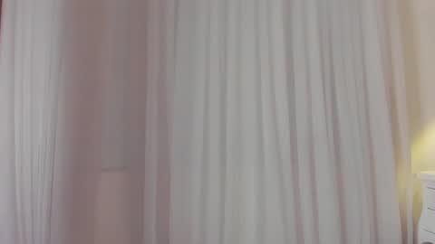 Snapshot of ariana_ceballos chatting on 12.31.24 ARIANA online show from 12.31.24