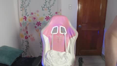 ariana_esteban07 online show from 02.19.26