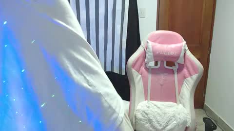 ariana_esteban07 online show from 03.12.26