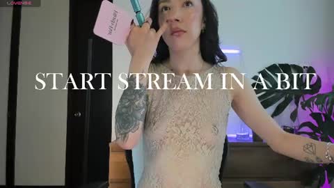 DaniAri - dimension X at night NY time online show from 06.25.26