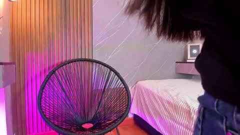 Ariana online show from 02.25.25