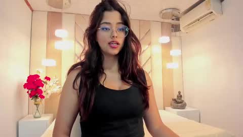 Ariana  online show from 02.21.25