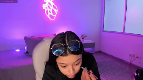 Ariana  online show from 11.15.25