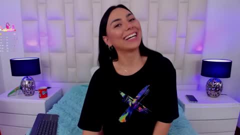  ariana  online show from 02.25.25