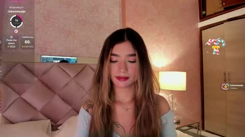 Snapshot of ariana_villada chatting on 03.08.26 Ari online show from 03.08.26