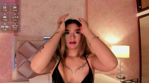 Snapshot of ariana_villada chatting on 03.14.26 Ari online show from 03.14.26