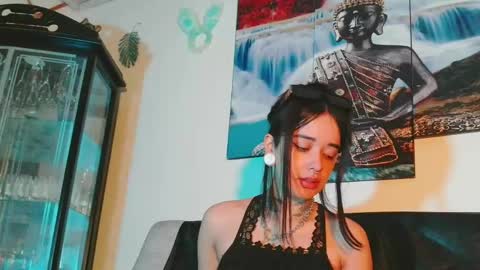 ariana_whitee online show from 05.10.26