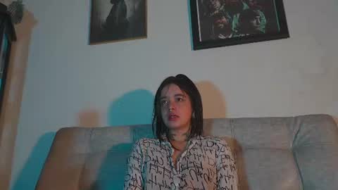 ariana_whitee online show from 06.12.26