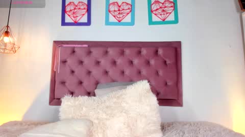 Snapshot of ariana_zc_ chatting on 02.13.25 Susan online show from 02.13.25