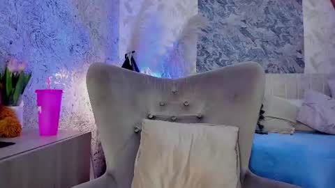 Arianna Collins online show from 06.25.26