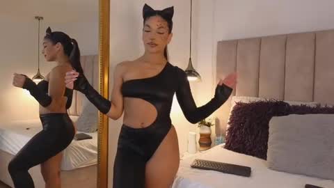 Ariana  online show from 10.24.25