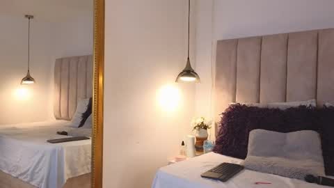 Ariana  online show from 10.28.25