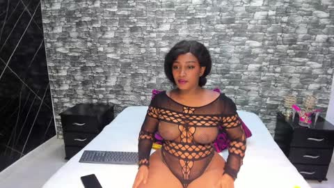 Snapshot of arianaablack chatting on 01.23.25 Ariana online show from 01.23.25