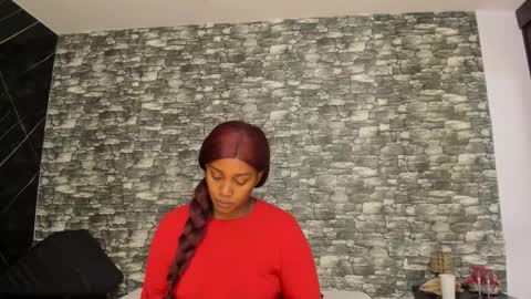 Snapshot of arianaablack chatting on 10.12.25 Ariana online show from 10.12.25