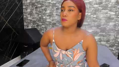 Snapshot of arianaablack chatting on 10.16.25 Ariana online show from 10.16.25