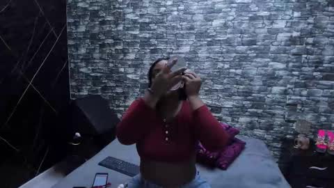 Snapshot of arianaablack chatting on 11.14.25 Ariana online show from 11.14.25