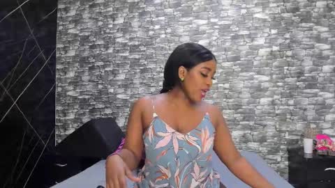 Snapshot of arianaablack chatting on 11.15.25 Ariana online show from 11.15.25