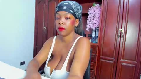 Andrea online show from 10.15.25