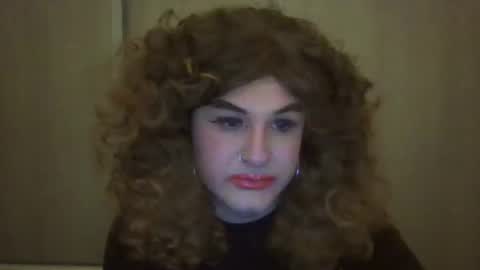 Snapshot of arianalopez98 chatting on 01.10.25 Ariana 3 online show from 01.10.25