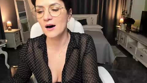 Ana online show from 02.17.25