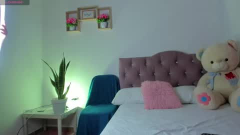 Arianna online show from 11.17.25