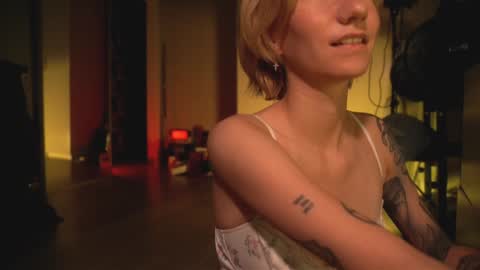 Snapshot of arianna_richi chatting on 02.07.25 Olivka online show from 02.07.25