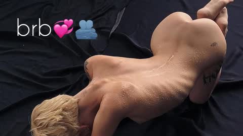 Snapshot of arianna_richi chatting on 03.11.25 Olivka online show from 03.11.25