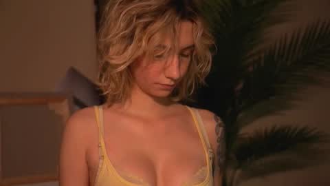 Snapshot of arianna_richi chatting on 09.19.25 Olivka online show from 09.19.25