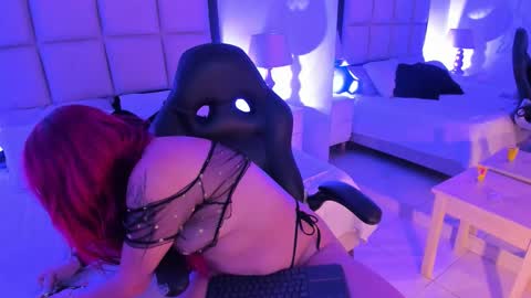 Snapshot of ariannacooperr chatting on 10.10.25 Arianna online show from 10.10.25