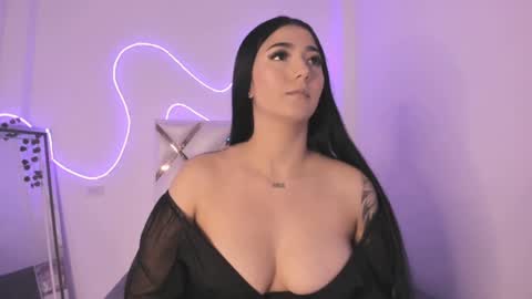 Snapshot of ariannadawson chatting on 12.31.24 Arianna Dawson online show from 12.31.24