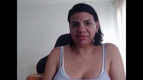 Snapshot of ariannaloovel chatting on 12.04.24 ariannaloovel online show from 12.04.24