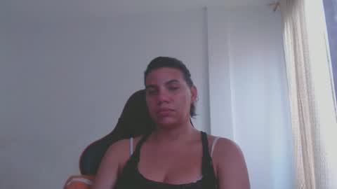 Snapshot of ariannaloovel chatting on 12.05.24 ariannaloovel online show from 12.05.24