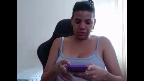 Snapshot of ariannaloovel chatting on 12.07.24 ariannaloovel online show from 12.07.24