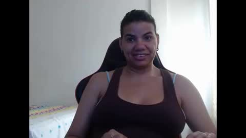 Snapshot of ariannaloovel chatting on 12.27.24 ariannaloovel online show from 12.27.24