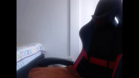 Snapshot of ariannaloovel chatting on 01.02.25 ariannaloovel online show from 01.02.25