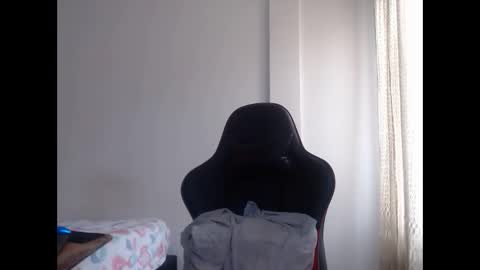 Snapshot of ariannaloovel chatting on 01.25.25 ariannaloovel online show from 01.25.25