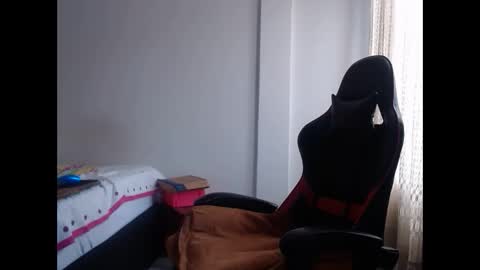 Snapshot of ariannaloovel chatting on 01.29.25 ariannaloovel online show from 01.29.25