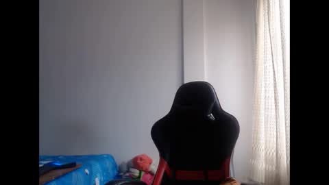 Snapshot of ariannaloovel chatting on 02.04.25 ariannaloovel online show from 02.04.25