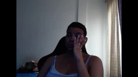 Snapshot of ariannaloovel chatting on 02.11.25 ariannaloovel online show from 02.11.25