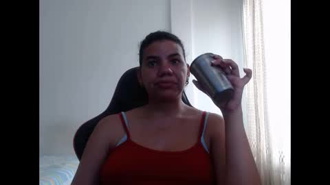 Snapshot of ariannaloovel chatting on 02.20.25 ariannaloovel online show from 02.20.25