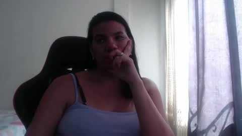 Snapshot of ariannaloovel chatting on 10.28.25 ariannaloovel online show from 10.28.25