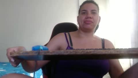 Snapshot of ariannaloovel chatting on 11.14.25 ariannaloovel online show from 11.14.25