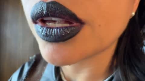 ariannasmyth online show from 04.30.26