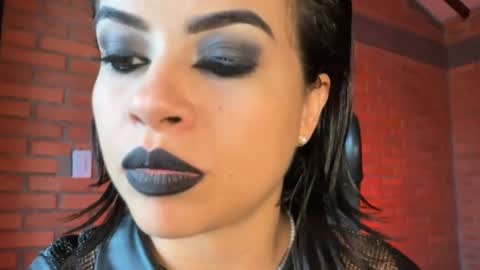 ariannasmyth online show from 04.30.26