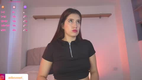  Ari Just Ari online show from 11.15.25