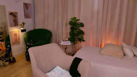 Ari online show from 06.22.26