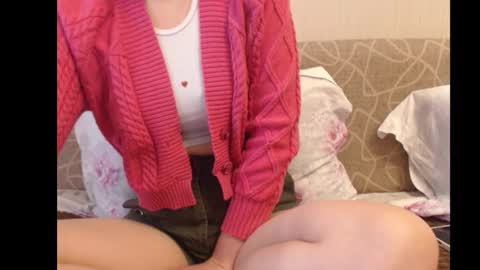 Snapshot of ariel_la chatting on 11.05.25 Ariella online show from 11.05.25