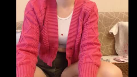 Snapshot of ariel_la chatting on 11.06.25 Ariella online show from 11.06.25