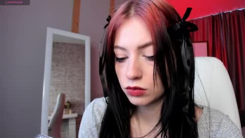 Ariel online show from 12.12.24