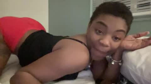 Snapshot of arielbliss69 chatting on 03.26.26 arielbliss69 online show from 03.26.26